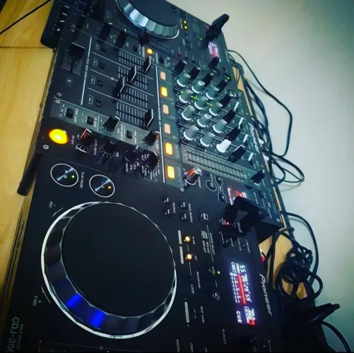 Kit Pioneer Profissional DJM-700 + Par CDJ-350 - Setup Completo para DJ