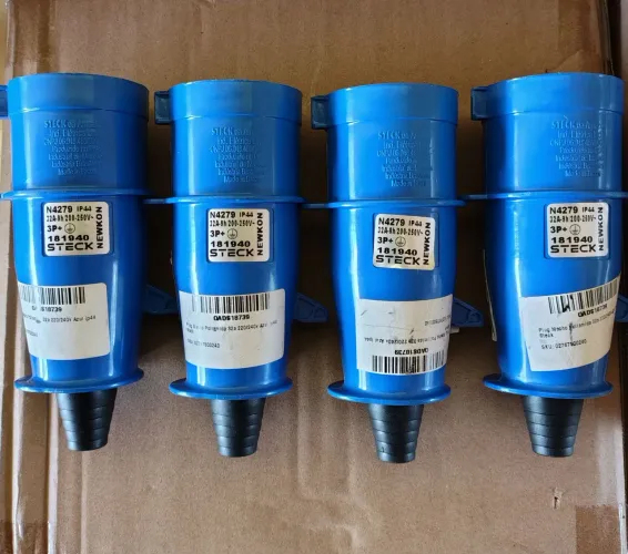 Kit 4 Plug macho Steck N4279 poliamida 32A 200/250V
