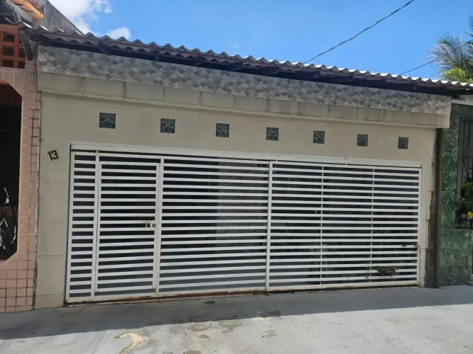 Aluga-se casa em vila na Cidade Velha.
