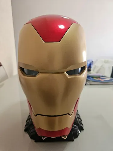 Capacete Homem De Ferro Eletronico Hasbro - Marvel Legends