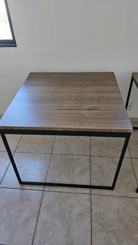 Mesa 90X90 MDF estilo Industrial