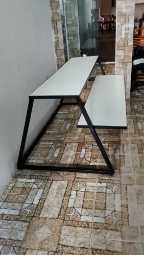 Mesa expositora.