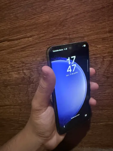 Samsung s23 de novo praticamente sem marca de uso