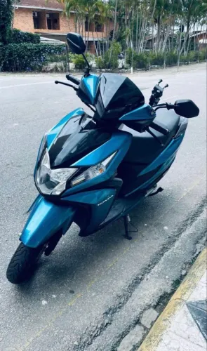 Moto Honda Elite