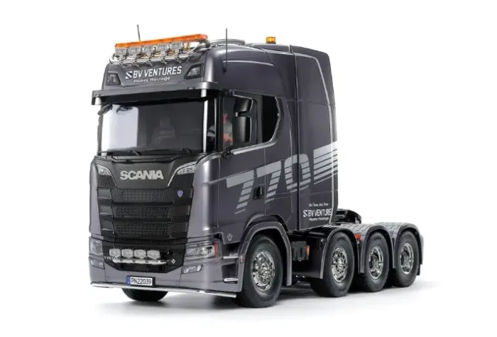 CAMINHÃO TAMIYA 1/14 RC SCANIA 770 S 8X4/4 GUN METAL EDITION 56376
