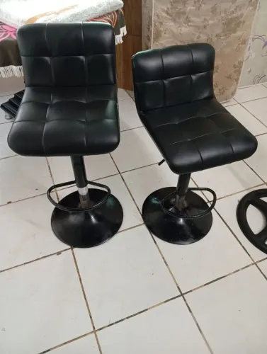 banquetas giratória em couro