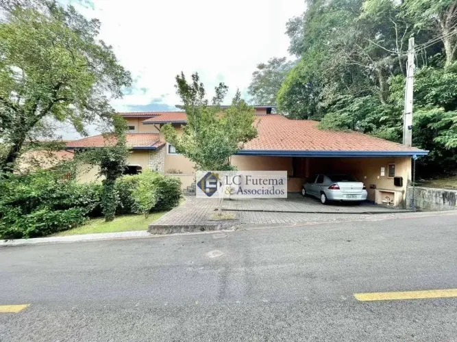 Casa em Condomínio em São Fernando Residência