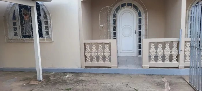 Apartamento no Aviário com garagem coberta