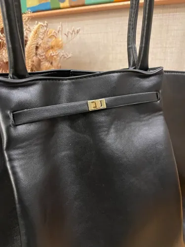 Max bolsa preta