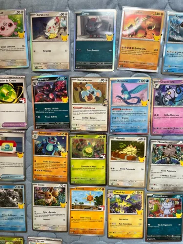 80 cartas Pokémon originais de 30 anos 
