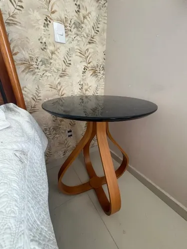 MESA MODERNA DE VIDRO