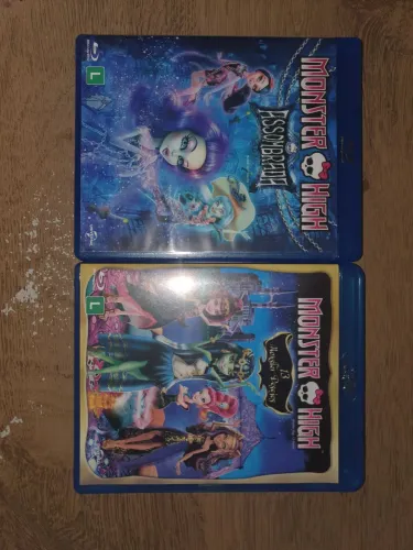 2 DVDs Bluray monster high - 13 monster desejos e Assombrada.