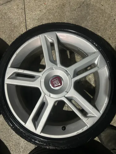 Rodas aro 17 Facão c/ pneus 