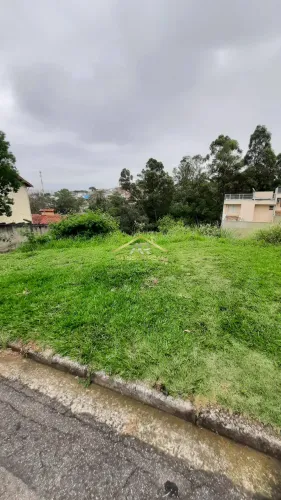 Área com 1807m2 , São Francisco, São Paulo.