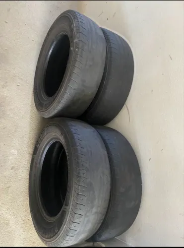 4 Pneus Goodyear usados aro 14
