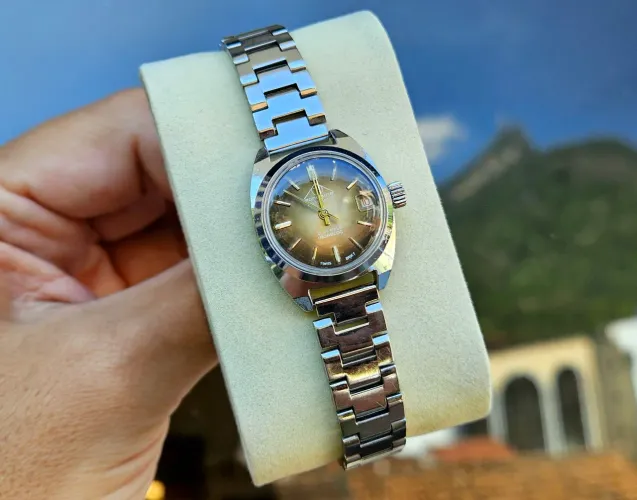 Relógio Suíço Automático Feminino Mondaine