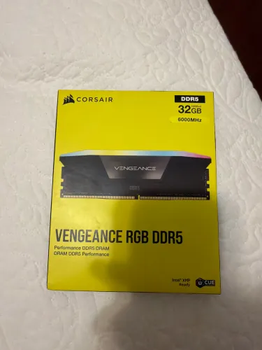 Memória RAM Corsair Vengeance, RGB, 32GB (2x16GB), 6000MHz, DDR5, CL38, Intel XMP, Preto -