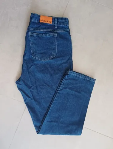 Calças jeans femininas.