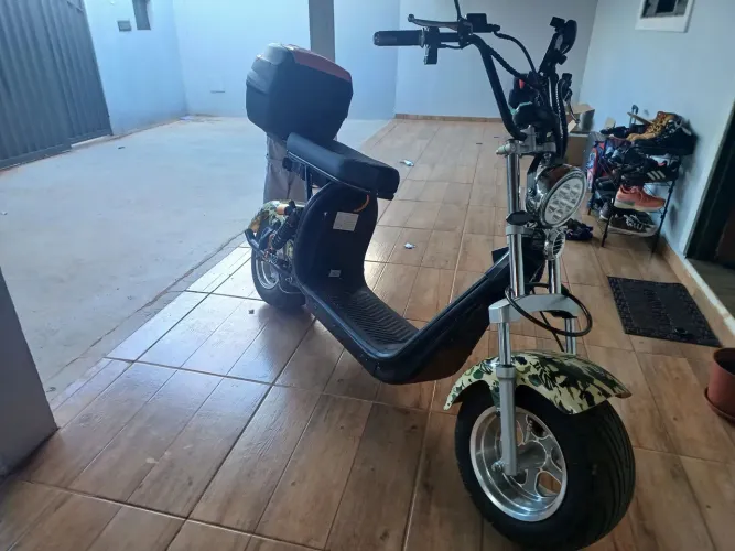 Moto elétrica 3 lugares unico dono