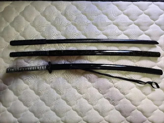 Espada Katana Kensei Aço 1045 Funcional + Suporte de Parede + Boken de Treino + Bainha