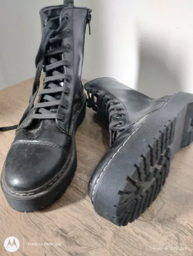 Bota preta