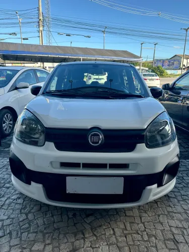 Fiat Uno Attractive 1.0 EVO Fire Flex 8V 5P 2021