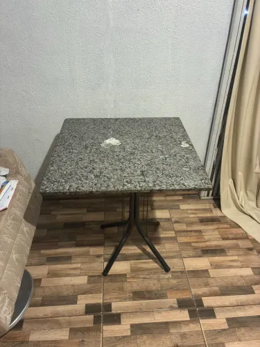 Mesa granito 