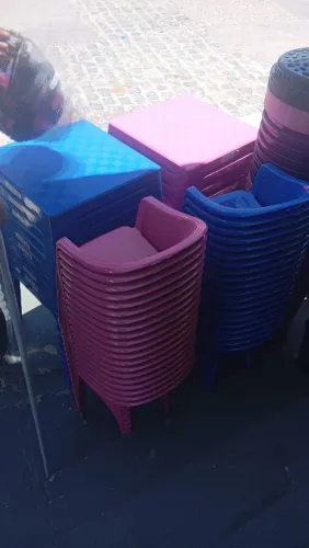 Mesa e cadeira infantil