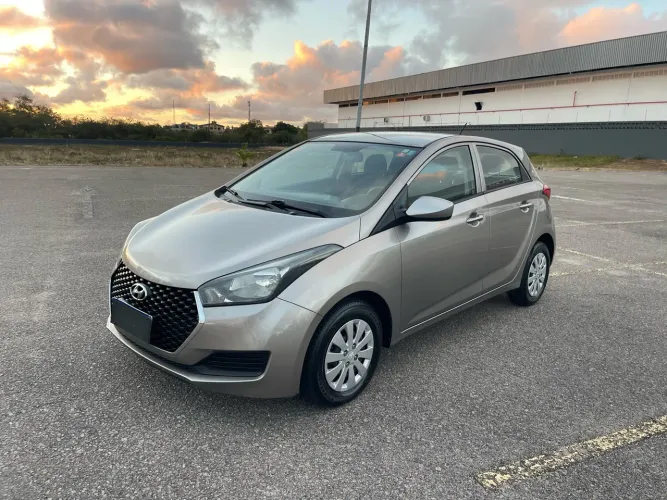 Hyundai HB20 Unique 1.0 Flex 12V Mec. 2019