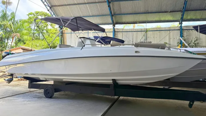 FISHING30' CATAMARÃ PARELHA 300 HP