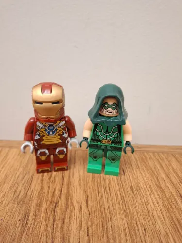 Kit 2 bonecos estilo lego Homem de Ferro e Arqueiro Verde