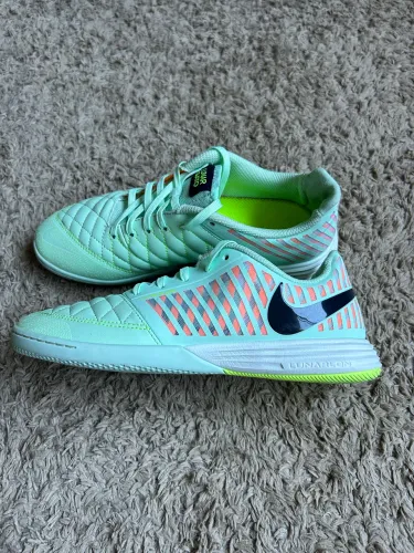 Tênis de Futsal Nike Lunar Gato - Tamanho 40