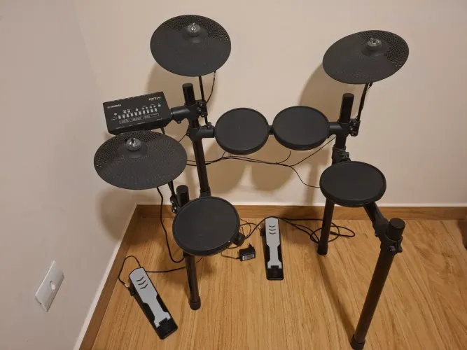 Bateria eletrônica Yamaha DTX402k