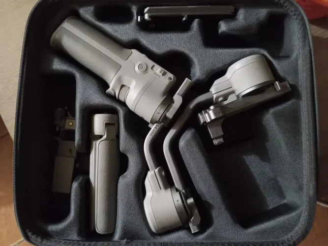 DJI RS 4 Mini - Estabilizador Completo + Caixa Original