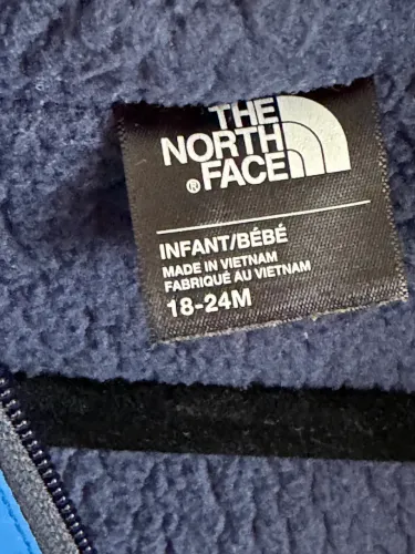 Casaco North Face 18-24 meses fleece por dentro com capuz