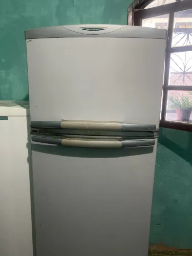 GELADEIRA