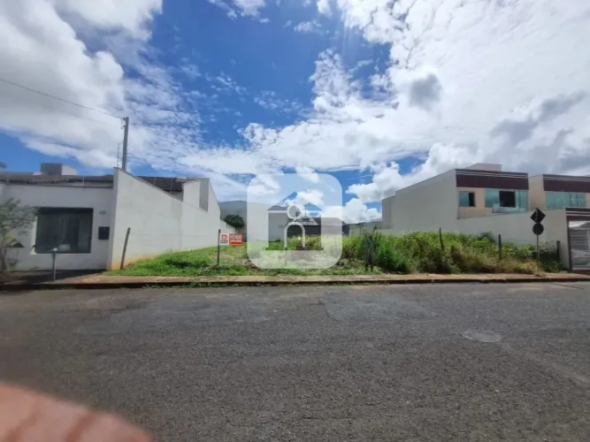 Terreno para venda no bairro Custódio Pereira