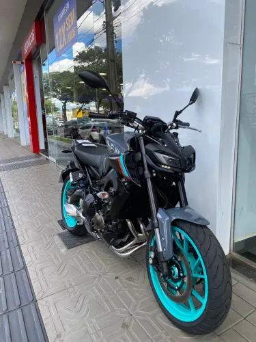 YAMAHA MT - 09 2024