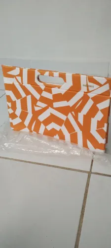 Bolsa de mão prática estilosa