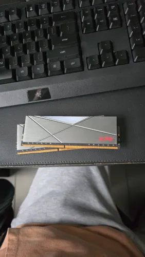 8GB Memória RAM XPG Spectrix D50/D41 DDR4 3200MHz (Funcionando Perfeitamente)