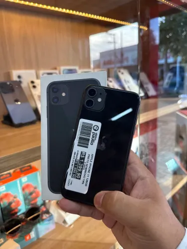 iPhone 11 128gb ( 1 ano de garantia )