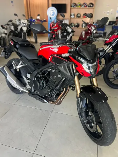 Honda CB 500F 450 cc