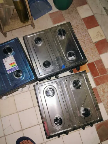 Vendo três fogões de mesa faltando só a grade 