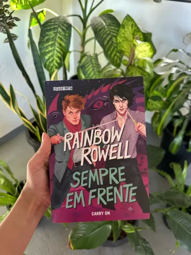 Livro Sempre em Frente - Carry On