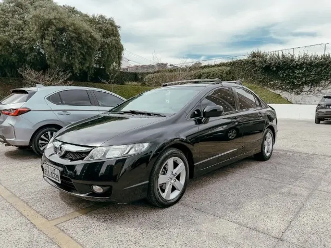 Honda Civic Sedan LXS 1.8/1.8 Flex 16V Mec. 4P 2010