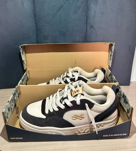 TÊNIS OUS ORIGINAL NOVO ? DE R$449 POR R$290
