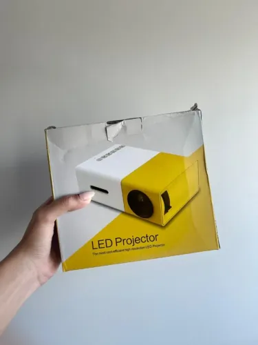 Mini Projetor Portátil 
