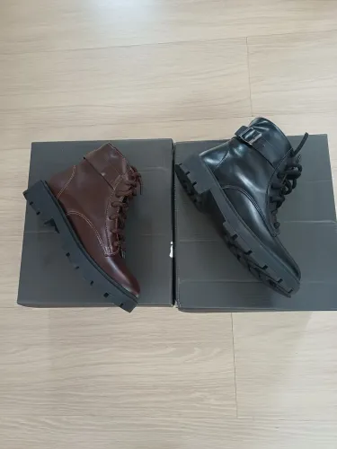 Bota feminina coturno corino (disponível nas 2 cores )
