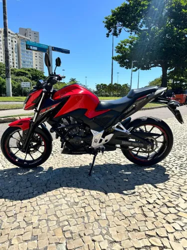 Honda cb300f 2024