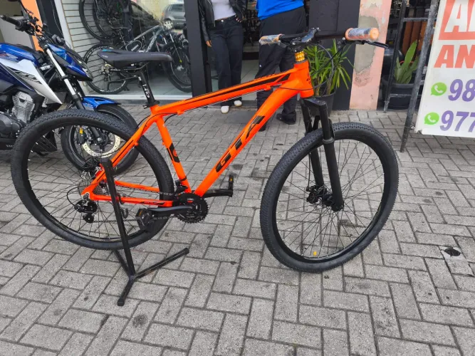Bike aro 29 GTA quadro em alumínio freio a disco